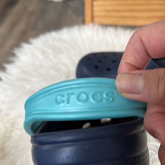 CROCS Navy Blue Clogs Size 8-9M - Picture 7 of 8